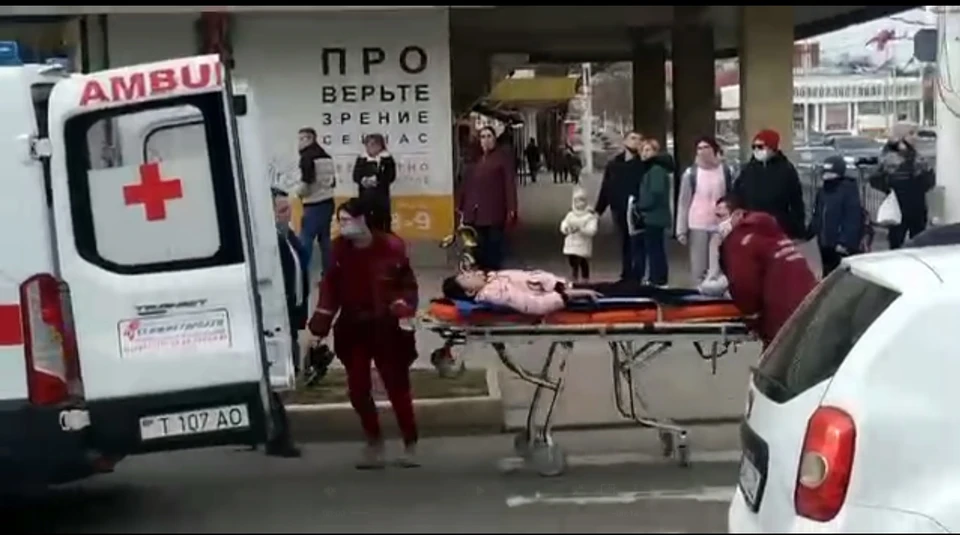 Девушек пришлось госпитализировать (Фото: МВД Приднестровья).