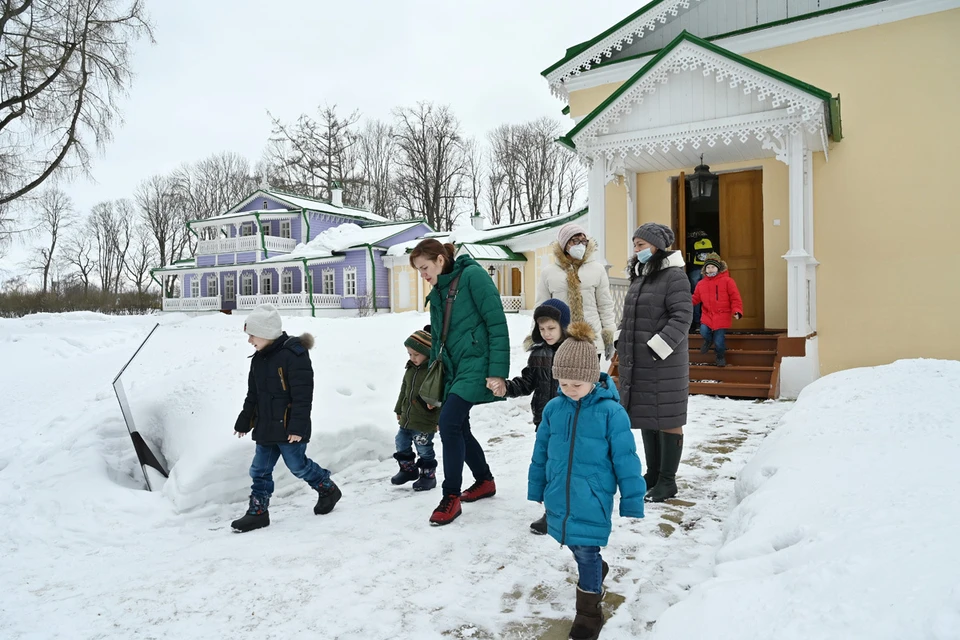 Музей-заповедник И.С. Тургенева «Спасское-Лутовиново» 5 марта принял гостей из Донецкой и Луганской Народных республик. Фото: пресс-служба Минкульта РФ.