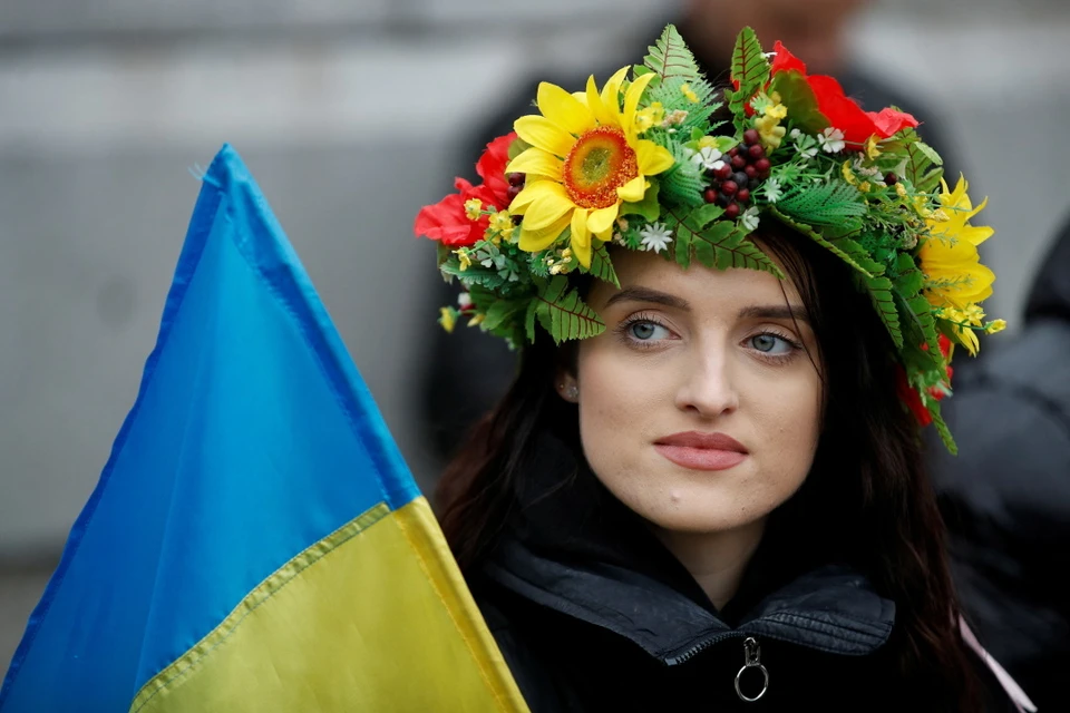 Борьба "за все хорошее и против всего плохого" доходит до неадекватности.