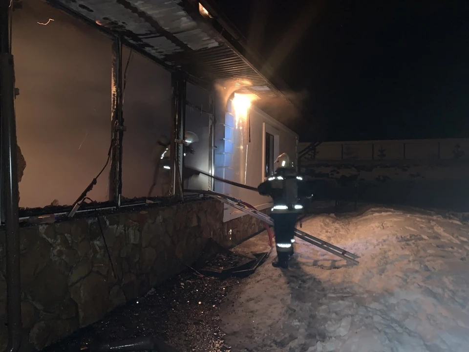 В селе Корсунь полыхал строящийся дом
