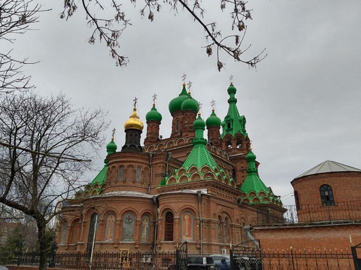 Гигантский Ленин и росписи учеников Васнецова. Какие тайны хранит  Свято-Троицкий собор в Краснодаре - KP.RU