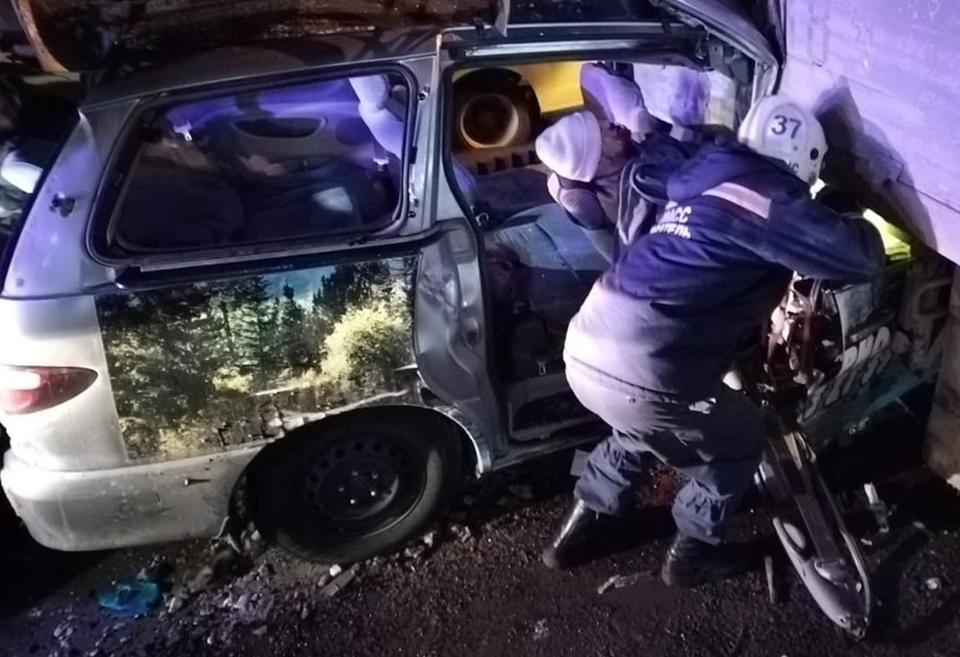 Причины и обстоятельства аварии уточняются. Фото: МАСС МКУ г. Новосибирска