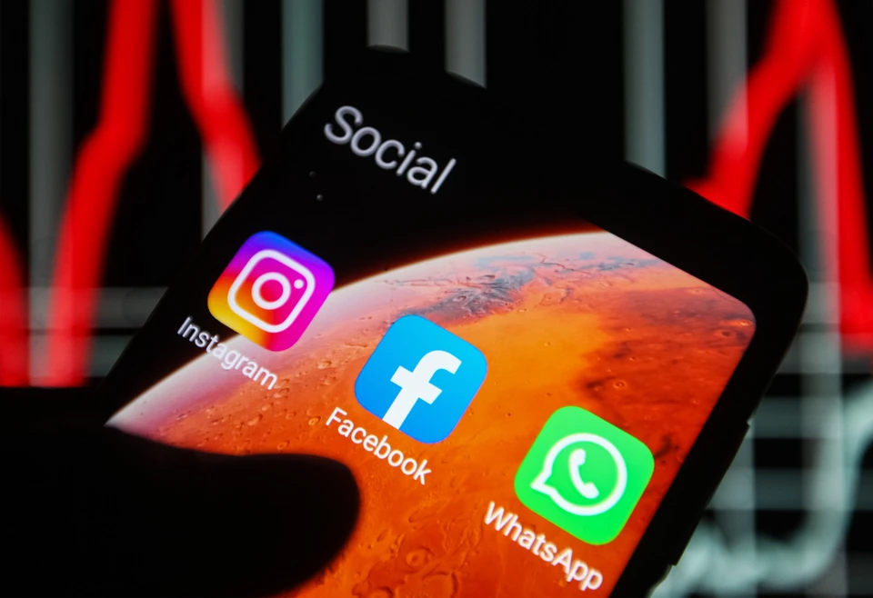 Роскомнадзор заявил, что работа WhatsApp в России не ограничивается