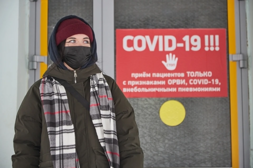 По данным властей, коронавирус медленно отступает