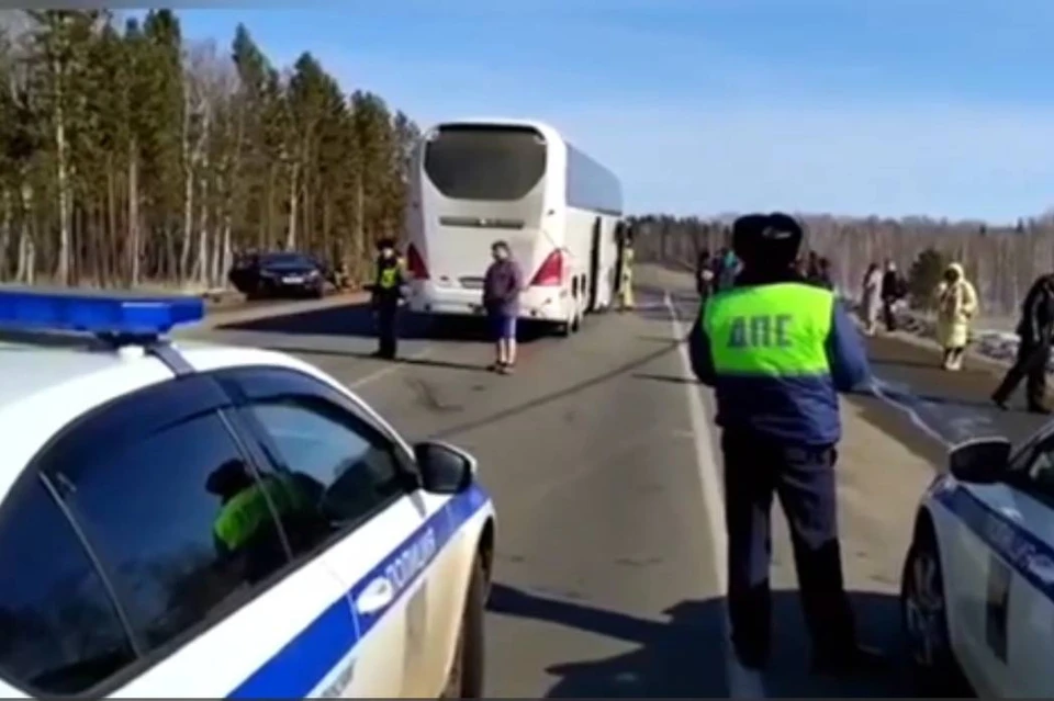 Водитель иномарки и пассажирка рейсового автобуса пострадали в ДТП под Тулуном