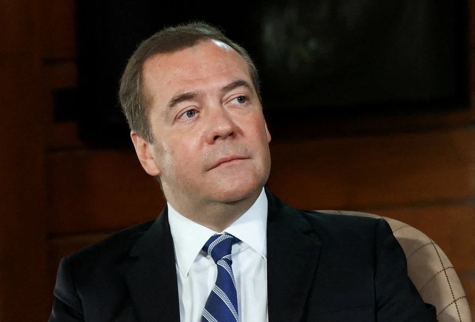 Медведев назвал США "государством-разбойником"