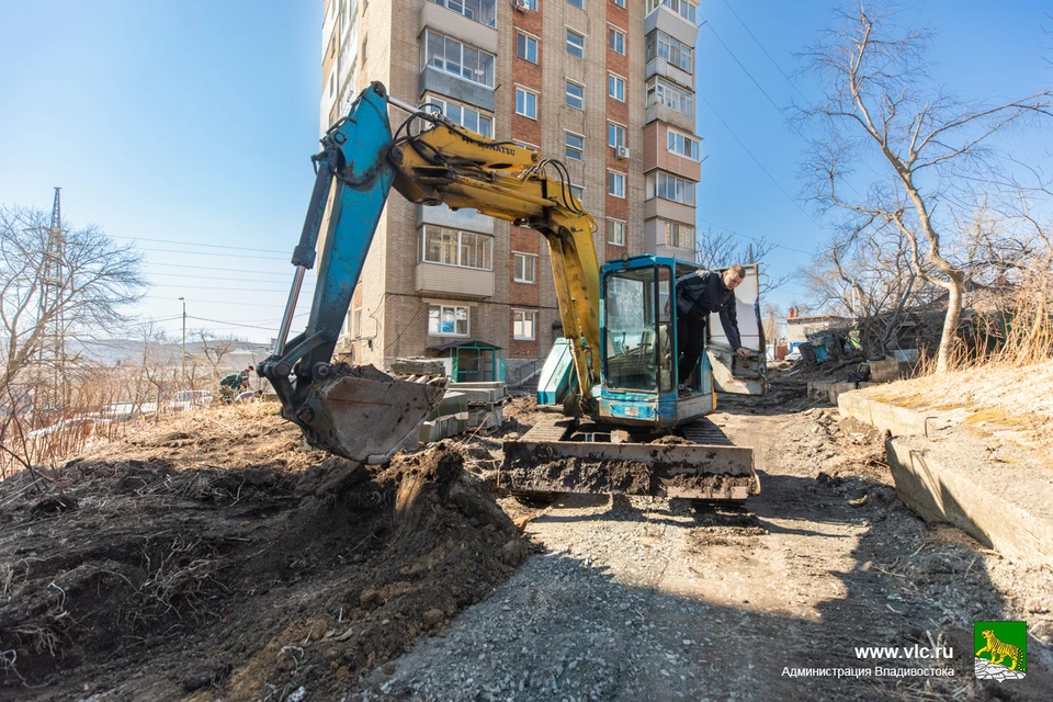 Первым адресом стал дом №25 на улице Горной. Фото: Максим ДОЛБНИН, администрация Владивостока