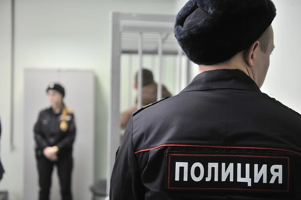 Девочка ехала на коленях обвиняемого