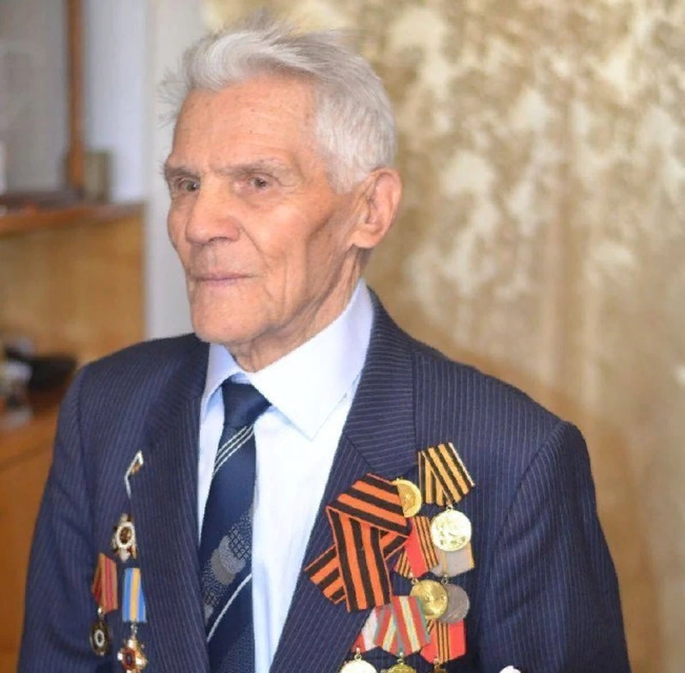 Александр Силантьев награжден орденом Отечественной войны 2 ст., орденом «За мужество», медалями: «За боевые заслуги», «За победу над Японией» и другими наградами. Фото: Севастопольский Дом ветеранов.