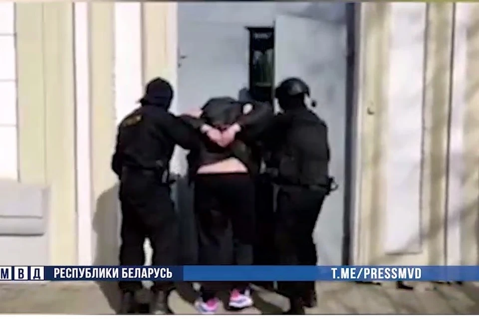 Криминального авторитета с пособниками задержали в Витебске. Фото: стоп-кадр | видео МВД