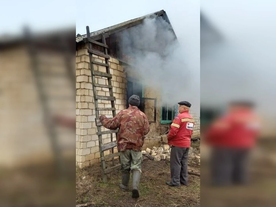 Причиной пожара могло стать курение в доме