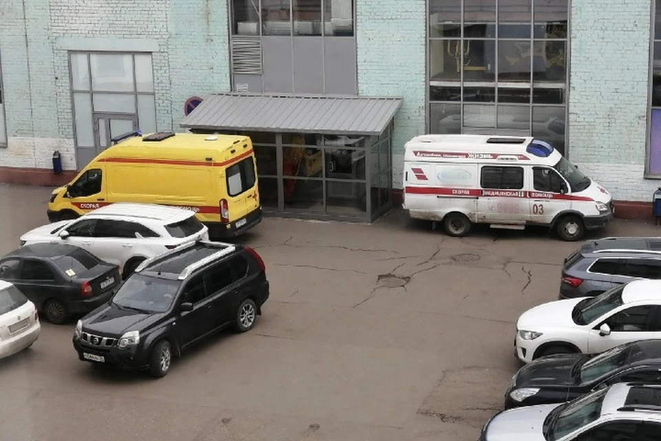 Ребенка увезли на машине реанимации