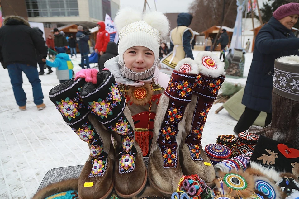 В Красноярске временно запретят парковку на Театральной площади