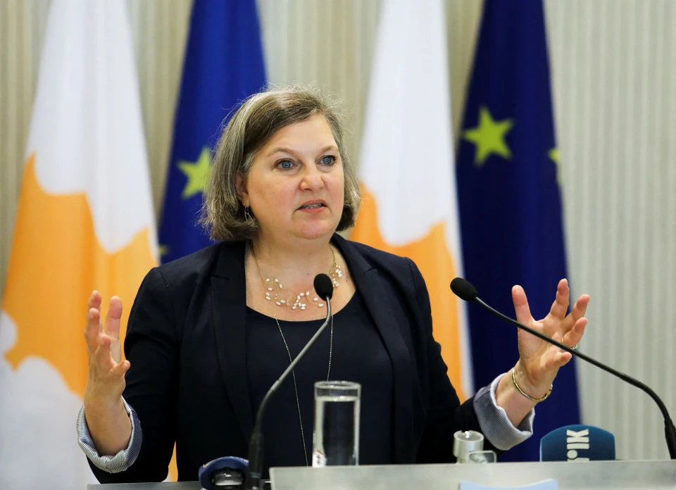 Нуланд заявила, что США обсуждают с Украиной "заверения безопасности"