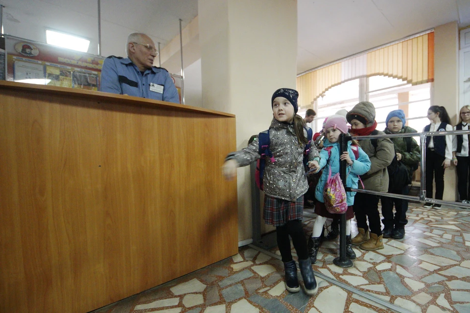 Большая часть учреждений уже заключила договоры на охрану