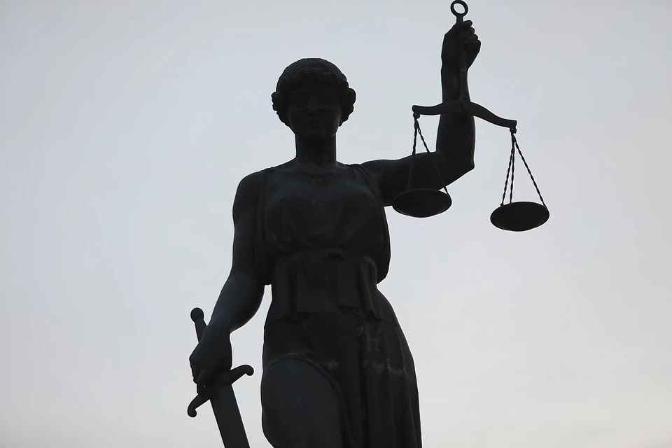 В Хакасии двух адвокатов обвиняют в подкупе свидетеля за 50 тысяч рублей