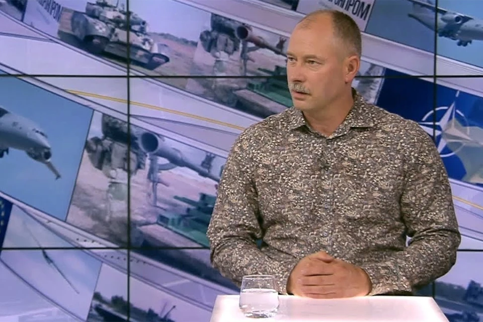 Бывший офицер оперативного управления Генштаба ВСУ Олег Жданов заявил, что только Украина способна спасти Молдавию.