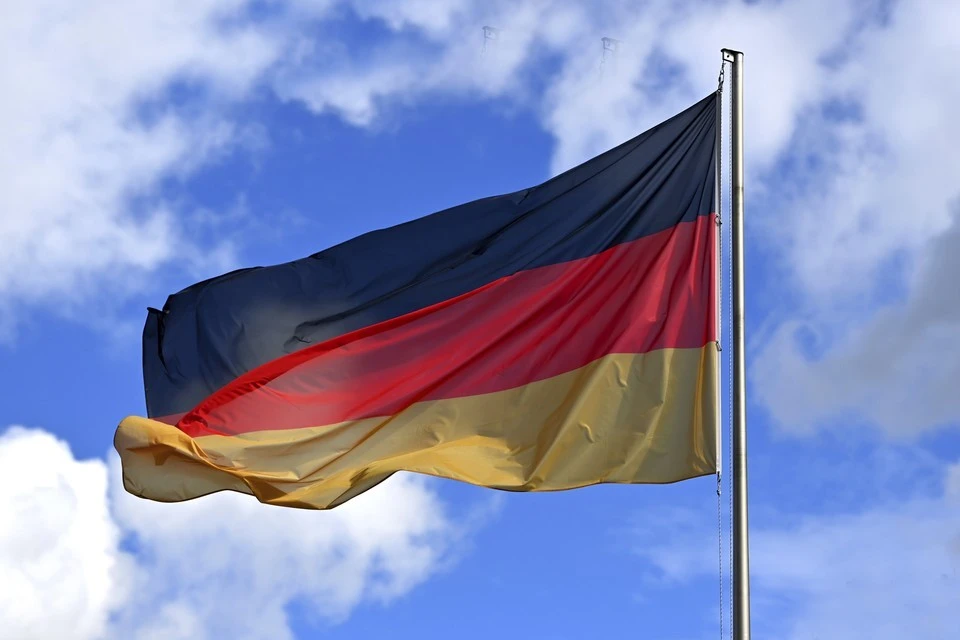 Немцы в Берлине освистали украинского посла после его оскорблений в адрес Шольца