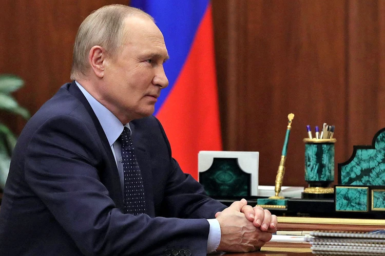 Владимир Путин с президентом Финляндии обсудил их желание вступить в НАТО
