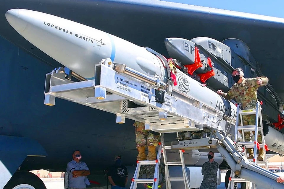 Подготовка к испытаниям ракеты AGM-183A. Фото: Lockheed Martin
