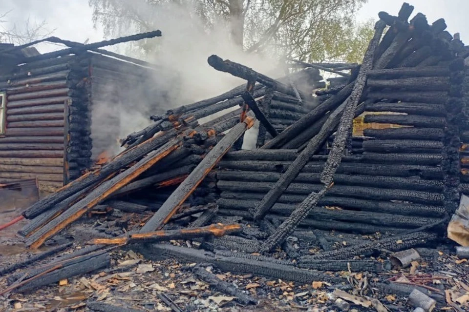 В Даниловском районе сгорел дом и его владелец