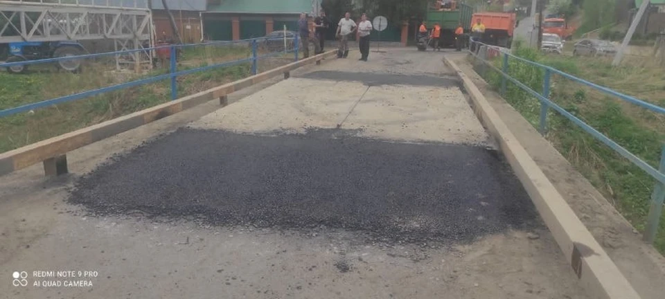 На данный момент движение по мосту открыто.