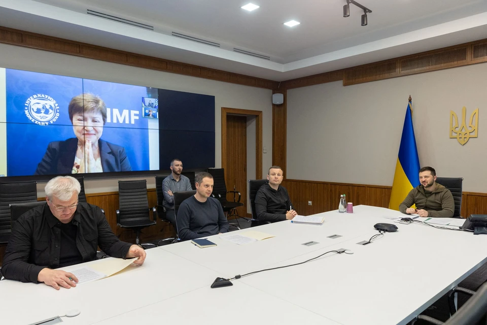 Продление военного положения и мобилизации в Незалежной инициировано Владимиром Зеленским