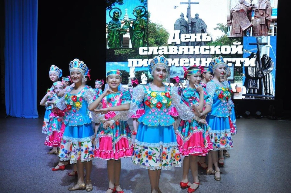В Жамбылской области возрождается традиция празднования Дня славянской письменности и культуры. Фото Ольги ЩУКИНОЙ