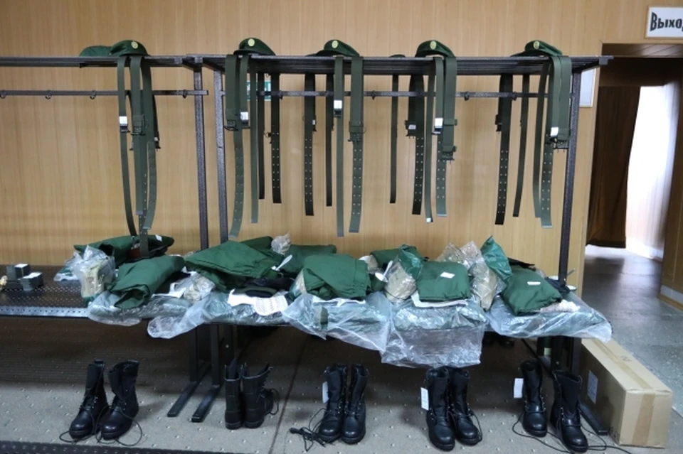 Более 60 первых призывников из Новосибирской области отправились проходить срочную службу.