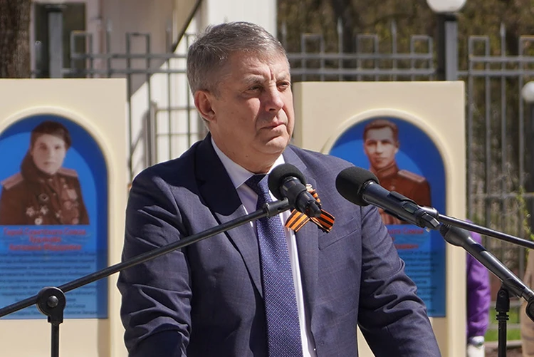 Брянский губернатор Александр Богомаз в 2021 году заработал 5,2 млн рублей