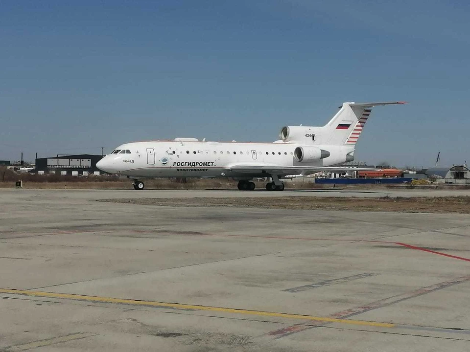 13 мая в Якутск прибыл первый самолет-зондировщик Як-42 Центральной Аэрологической обсерватории (Росгидромет) для искусственного вызывания осадков.