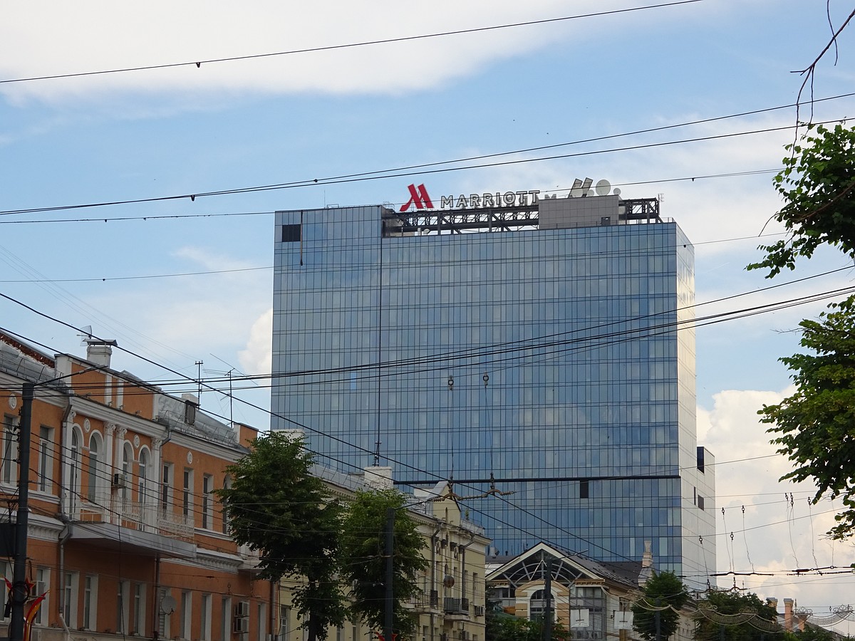 В центре Воронежа отель Marriott, несмотря на санкции, закрывать не  собираются - KP.RU