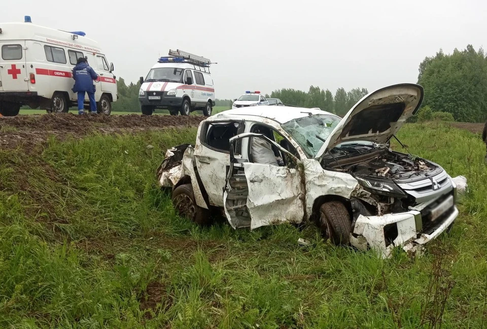 Дорожная авария произошла на пятом километре автодороги Глазов – Красногорское. Фото: 1-й отдел УГИБДД по УР