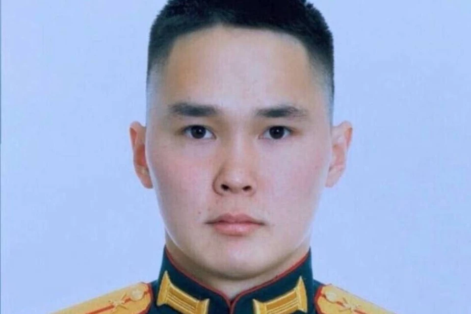 Лейтенанта Балдана Цыдыпова из Новосибирской области наградили званием Героя России. Фото: предоставлено губернатором Новосибирской области Андреем Травниковым
