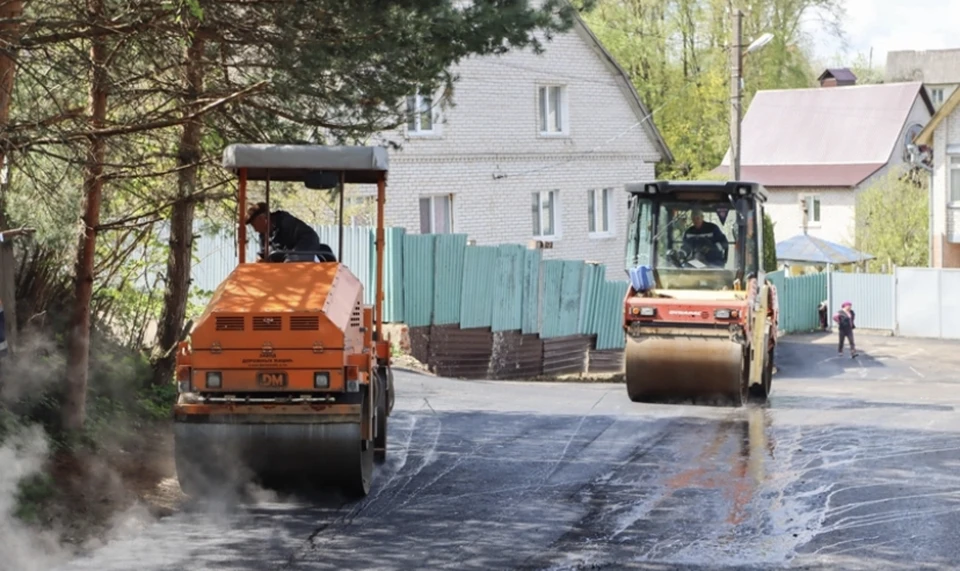 В Смоленске отремонтировали первый межквартальный проезд в 2022 году. Фото: пресс-служба администрации города.