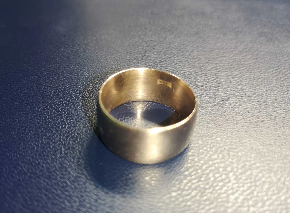 Это десятилеевое кольцо пытались продать в сто раз дороже (Фото: соцсети).
