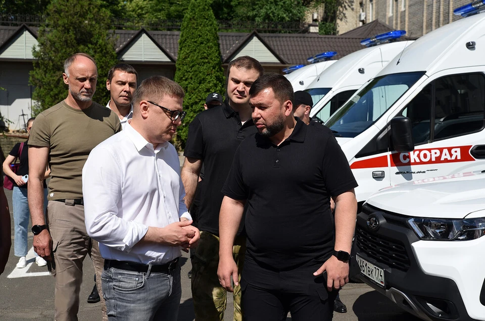 Губернатор Челябинской области Алексей Текслер (слева) и глава ДНР Денис Пушилин. Фото: пресс-служба правительства Донецкой Народной Республики