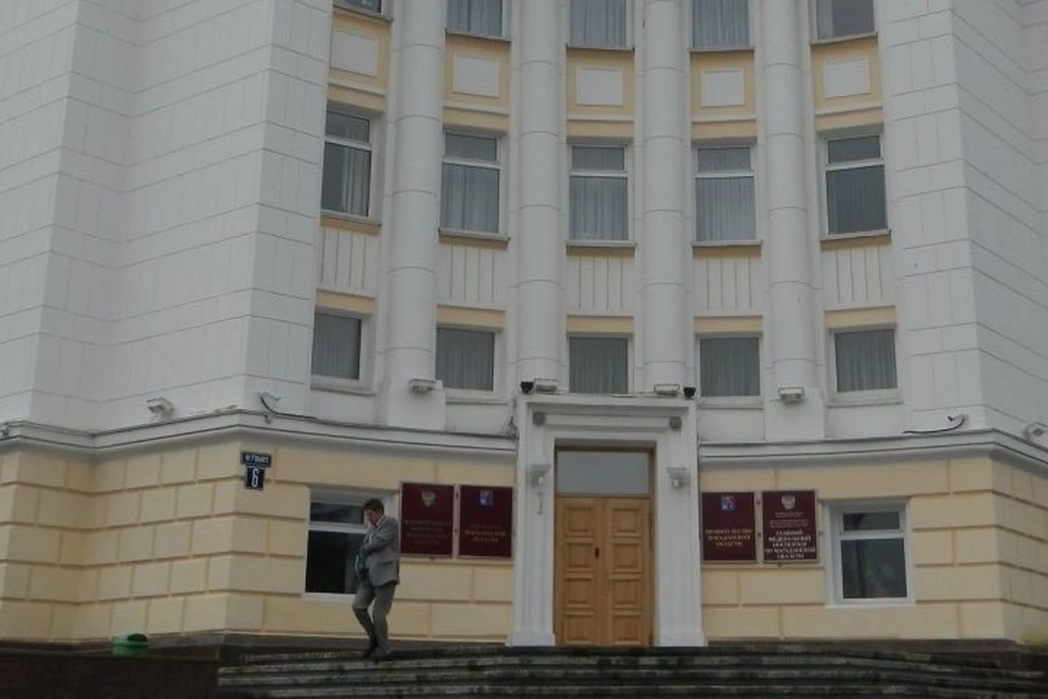 Оказалось, что в комитете по финансам мэрии Магадана у служащих возникли проблемы с подсчетом собственных доходов и имущества. Фото: Яндекс.Карты