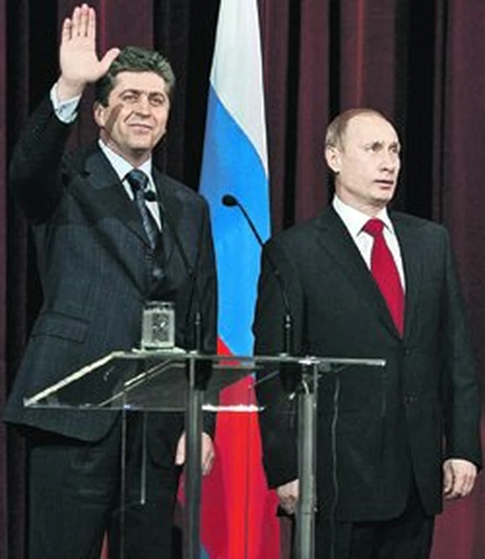 Георгий Пырыванов и Владимир Путин открыли вчера Год России в Болгарии.
