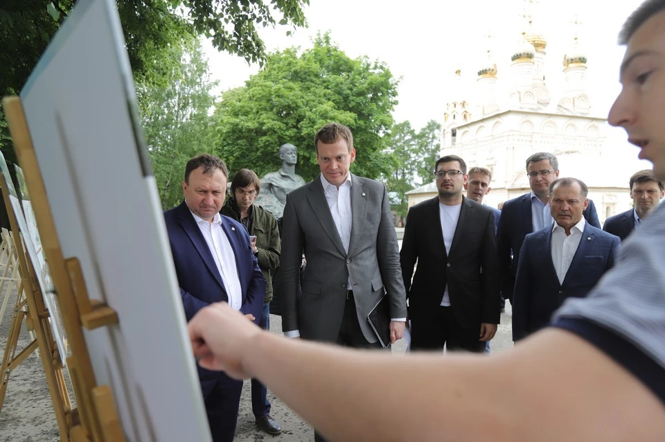 20 июня в Соборном парке Рязани при участии врио губернатора Павла Малкова прошло совещание о создании общественных пространств.