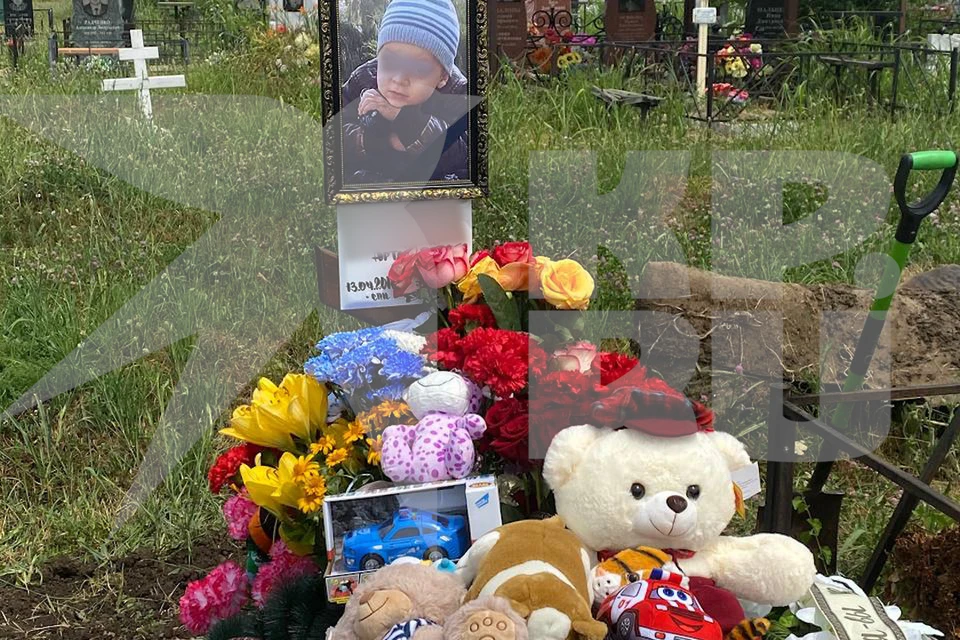 В Краснодаре похоронили 5-летнего мальчика, убитого родителями.