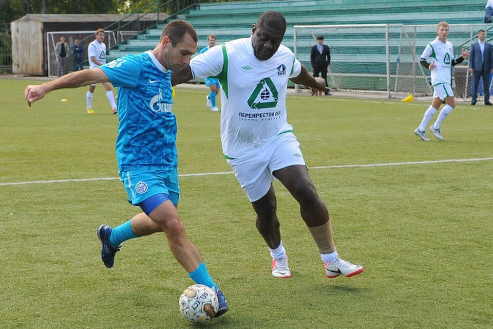 Пьер Нарцисс сыграл в Кемерове в мини-футбол в 2012 году.