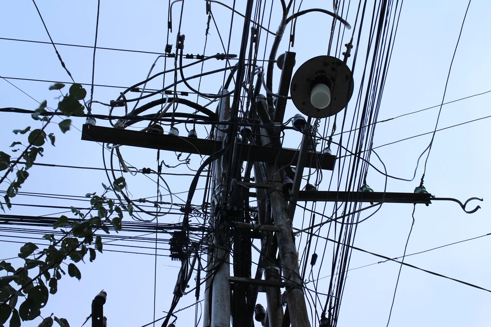 В Крыму приводят в порядок электросети. Фото: архив КП