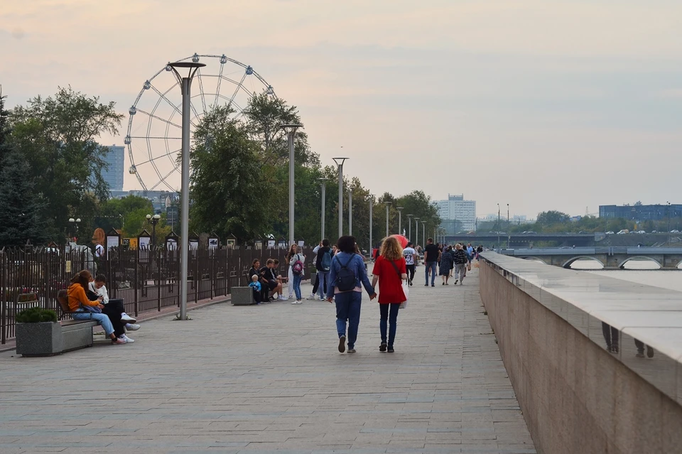 Челябинцам которые не знают где погулять в выходные предложили сходить на бесплатную экскурсию по центру города
