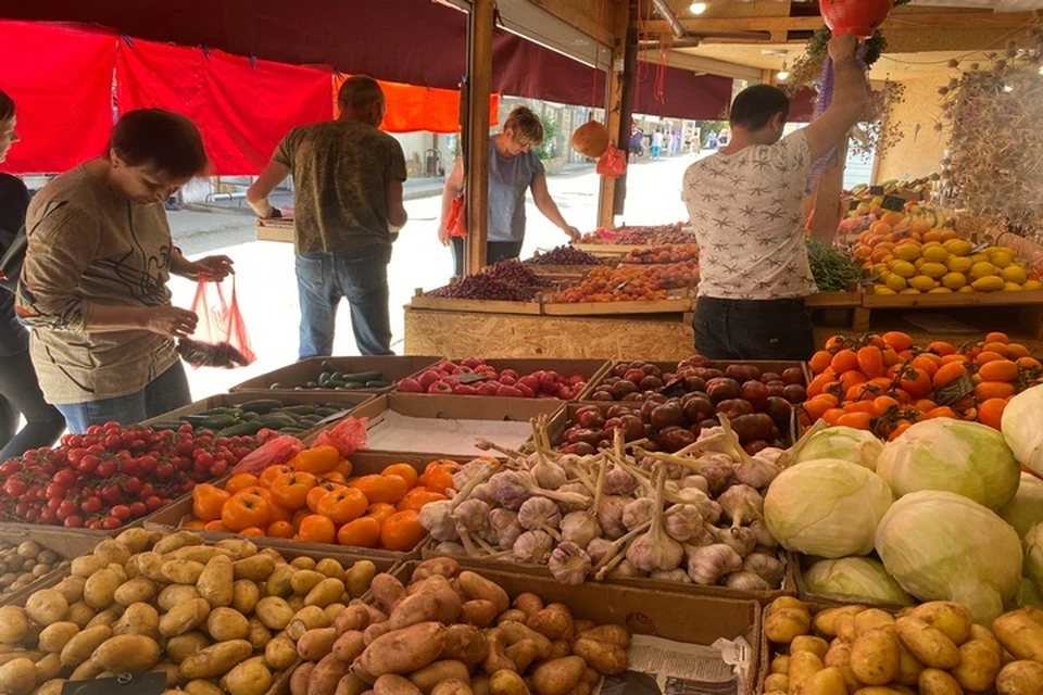Дефицита овощей и фруктов в ДНР нет