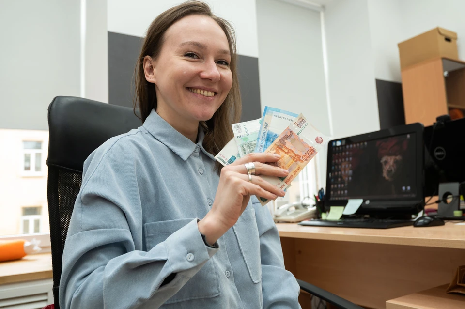Средняя зарплата в Петербурге выросла до 82 тысяч рублей