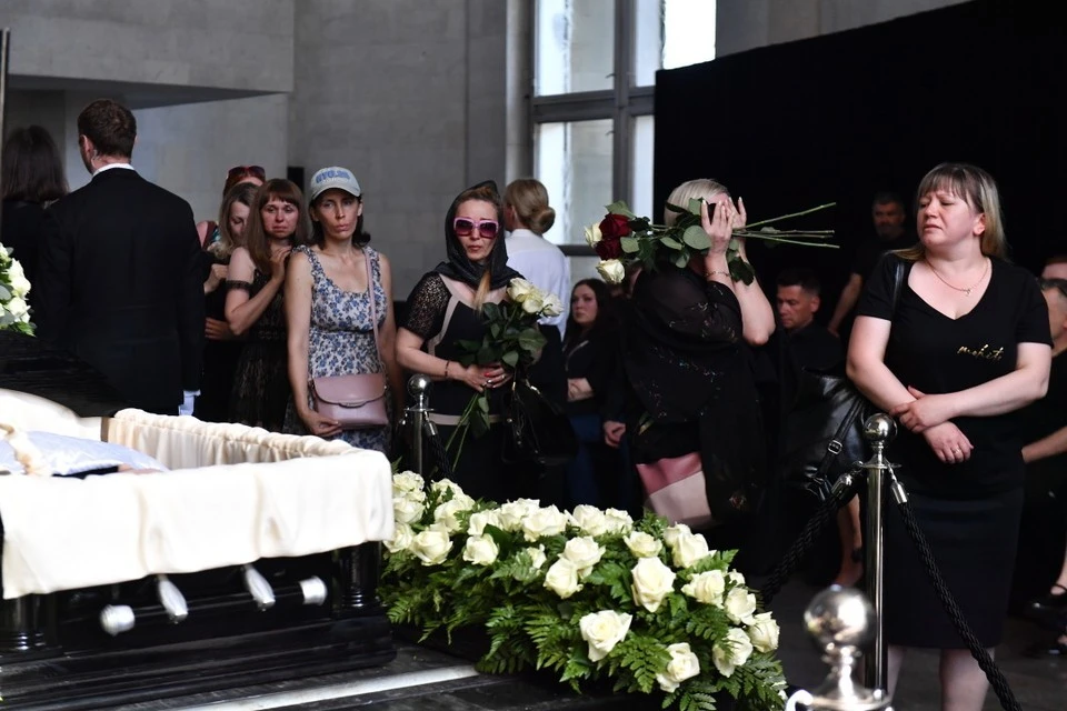 Близкие Шатунова объявили конкурс на лучший эскиз памятника на могилу певца