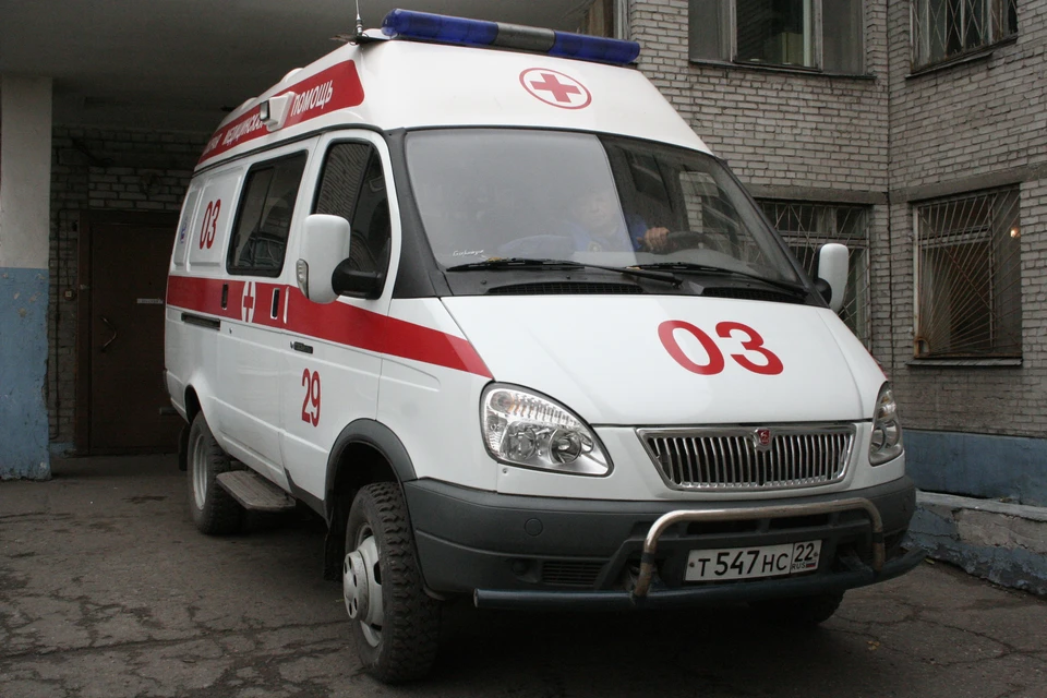 Пострадавшего мужчину госпитализировали с травмами