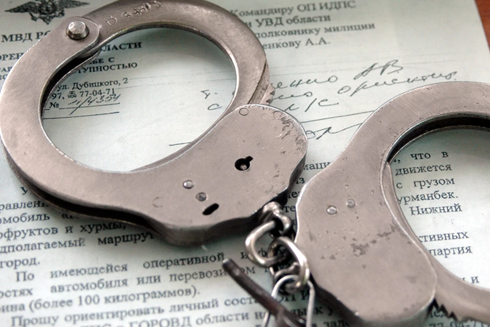 Полицейские распознали в толпе подозреваемого в серии краж и грабежей в Иркутске