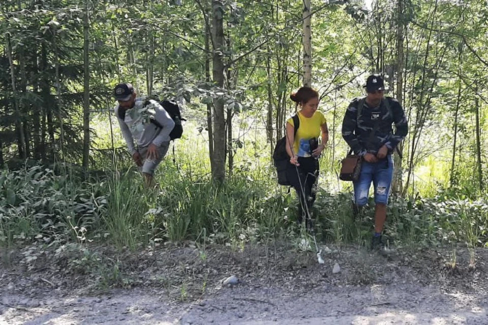 Троих иностранцев поймали на границе с Финляндией. Фото: УФСБ по СПб и ЛО
